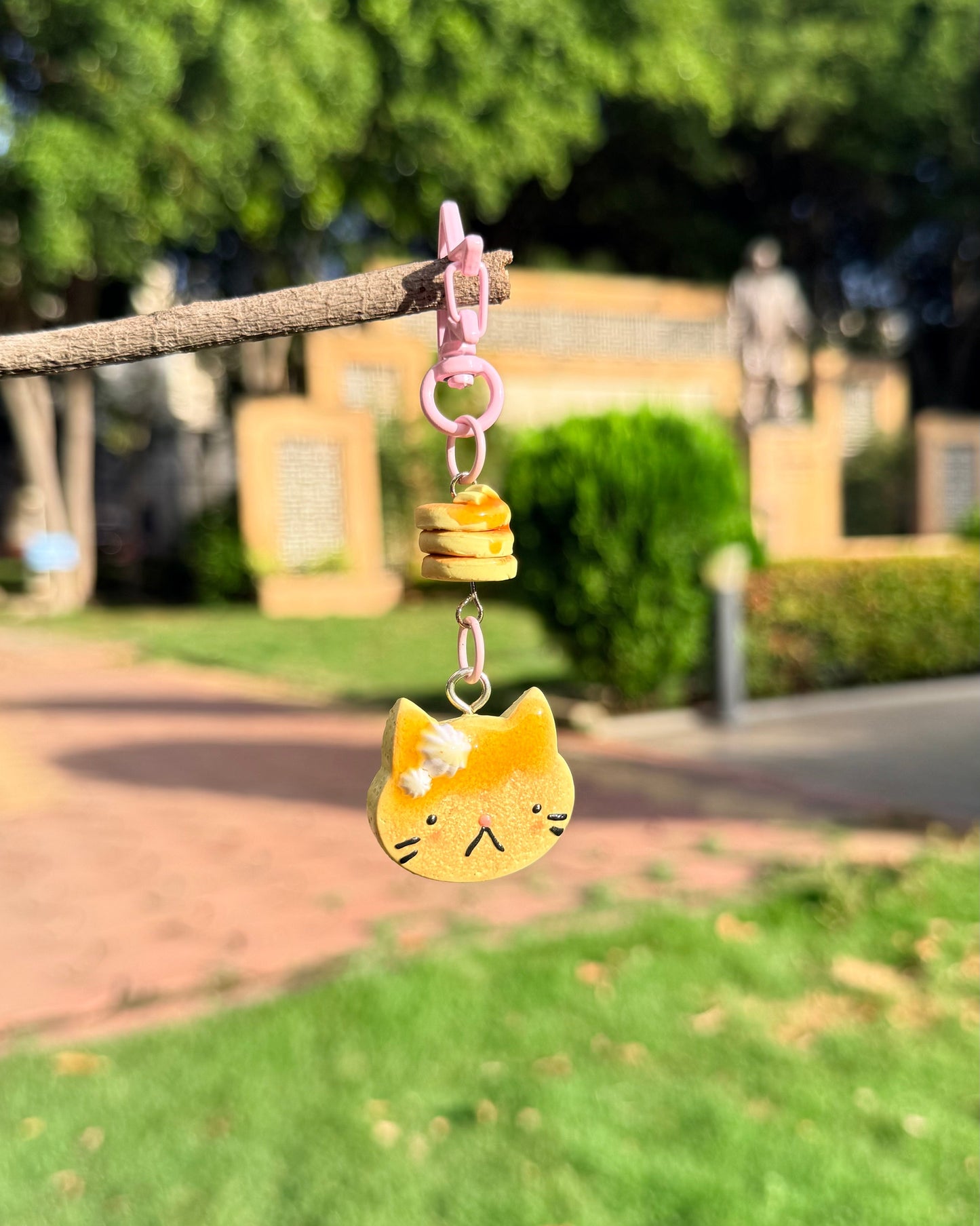 Purrcake with Honey Drizzle (pink star clasp)